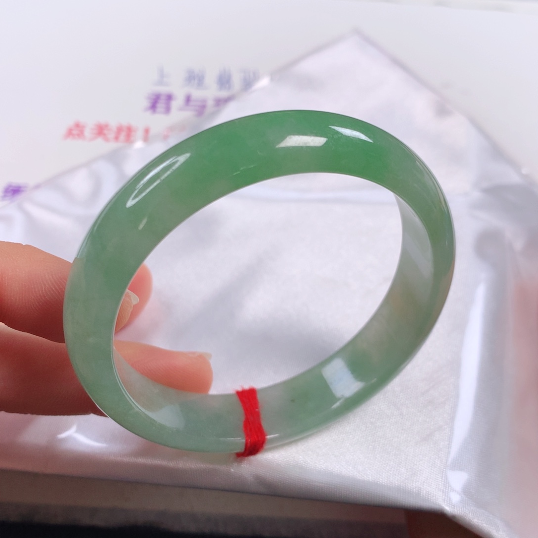 未镶嵌手镯翡翠 正圈246公主镯