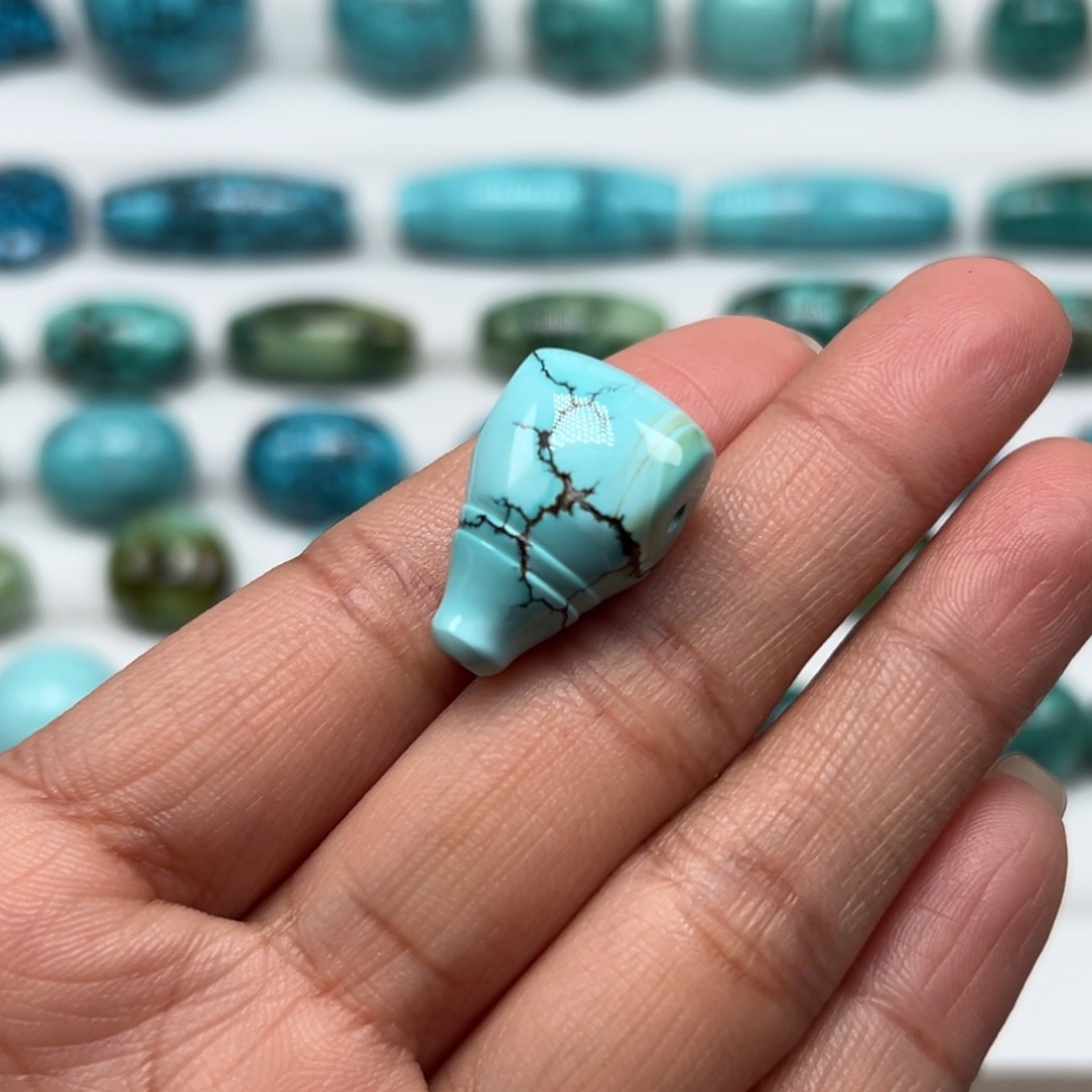 绿松石珠宝奇石未镶嵌