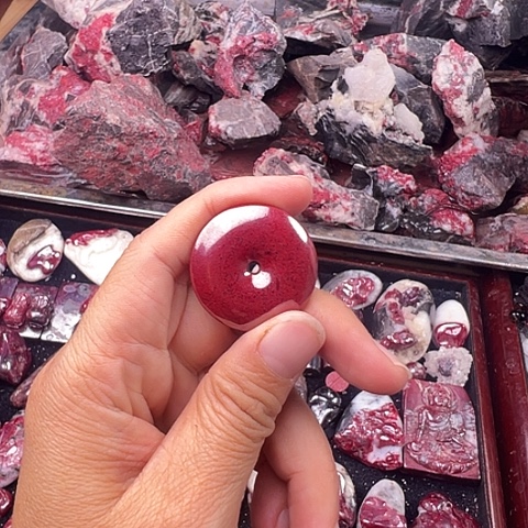 自***雄天然辰砂天然原矿朱砂