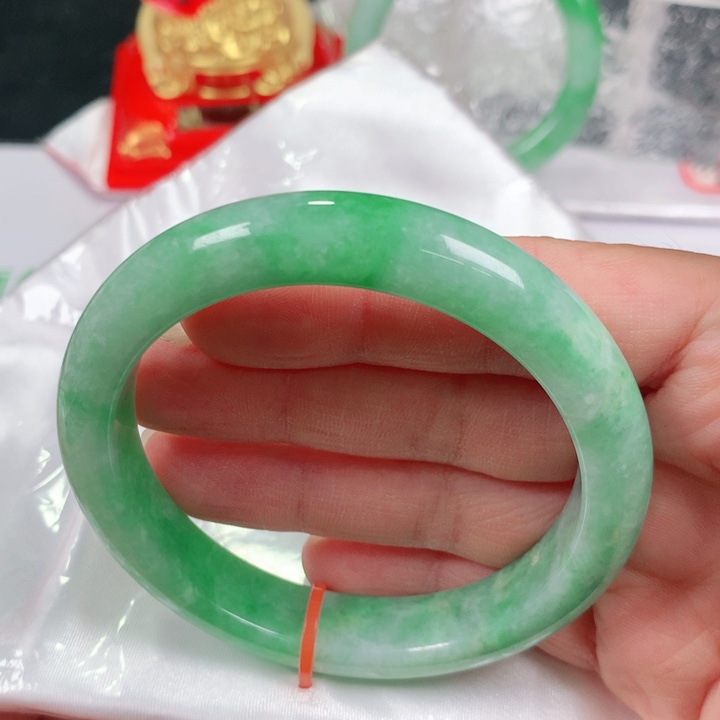未镶嵌手镯翡翠   编号0135 正圈58