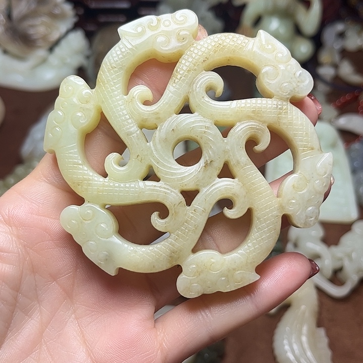 和田玉（糖玉）未镶嵌颈饰