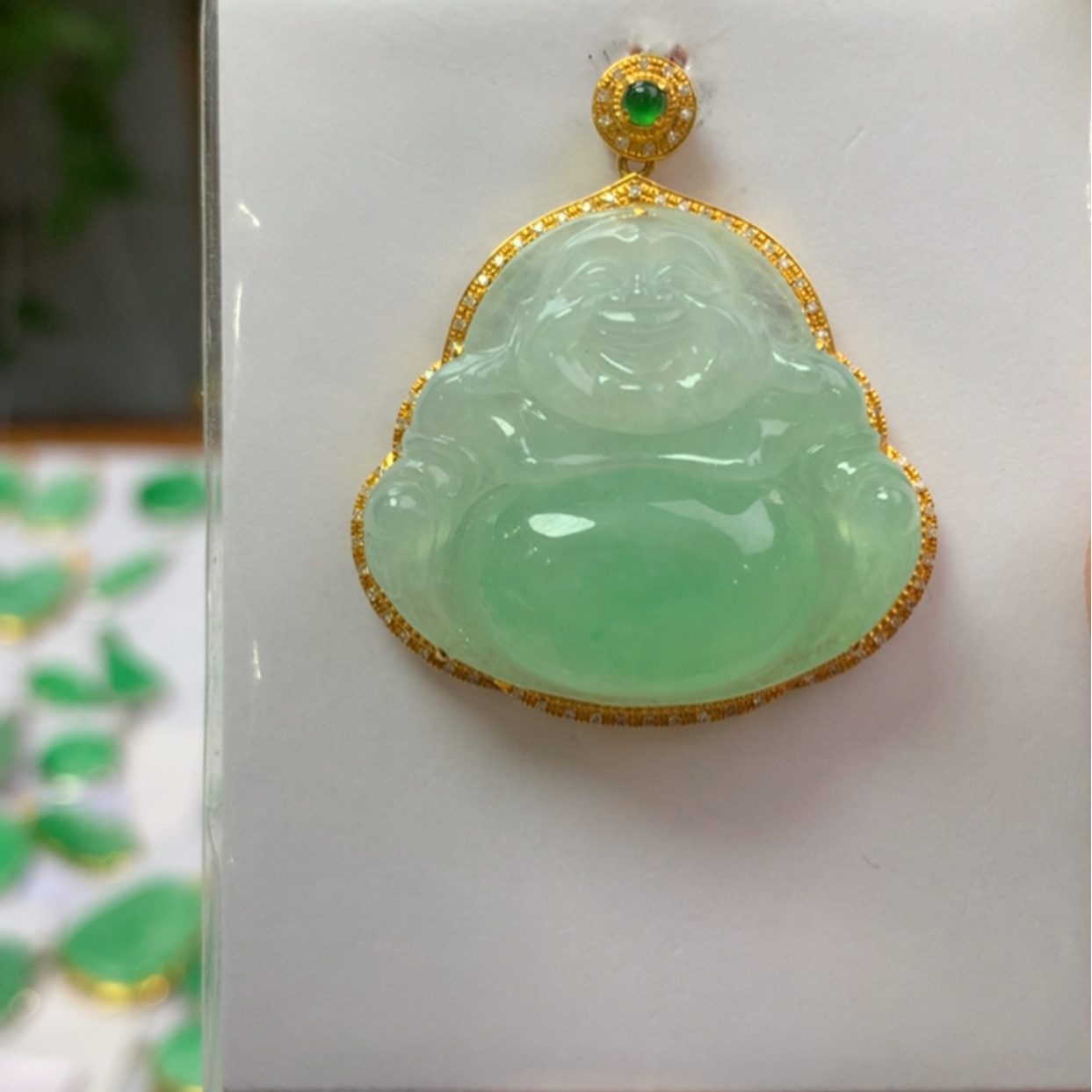 【闪购商品】翡翠颈饰18K金镶嵌翡翠