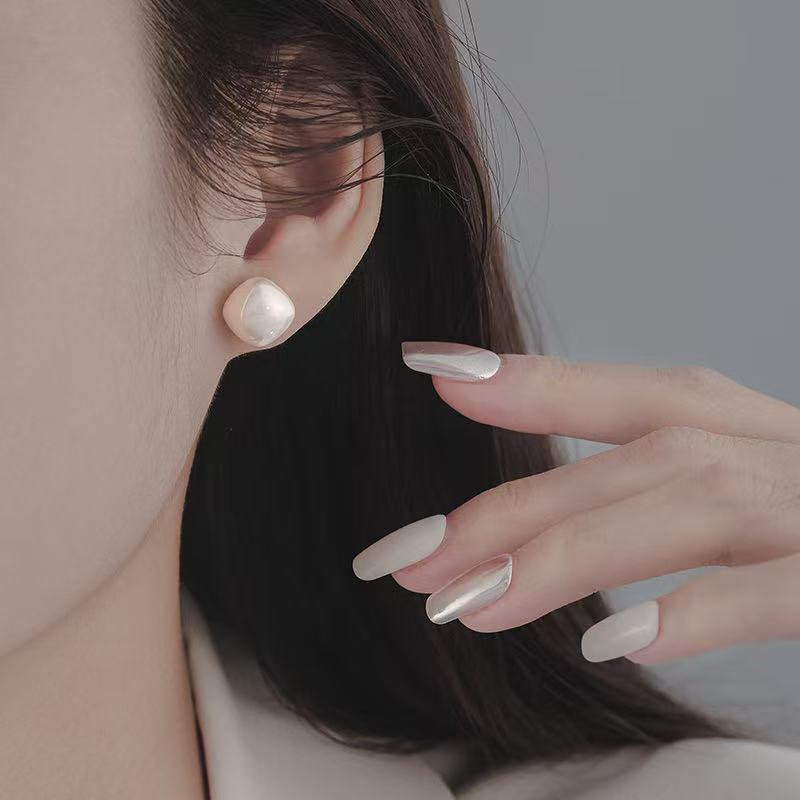 欧伦诗 铜合金耳饰 925银针 简约精致方形时尚耳钉 20126A