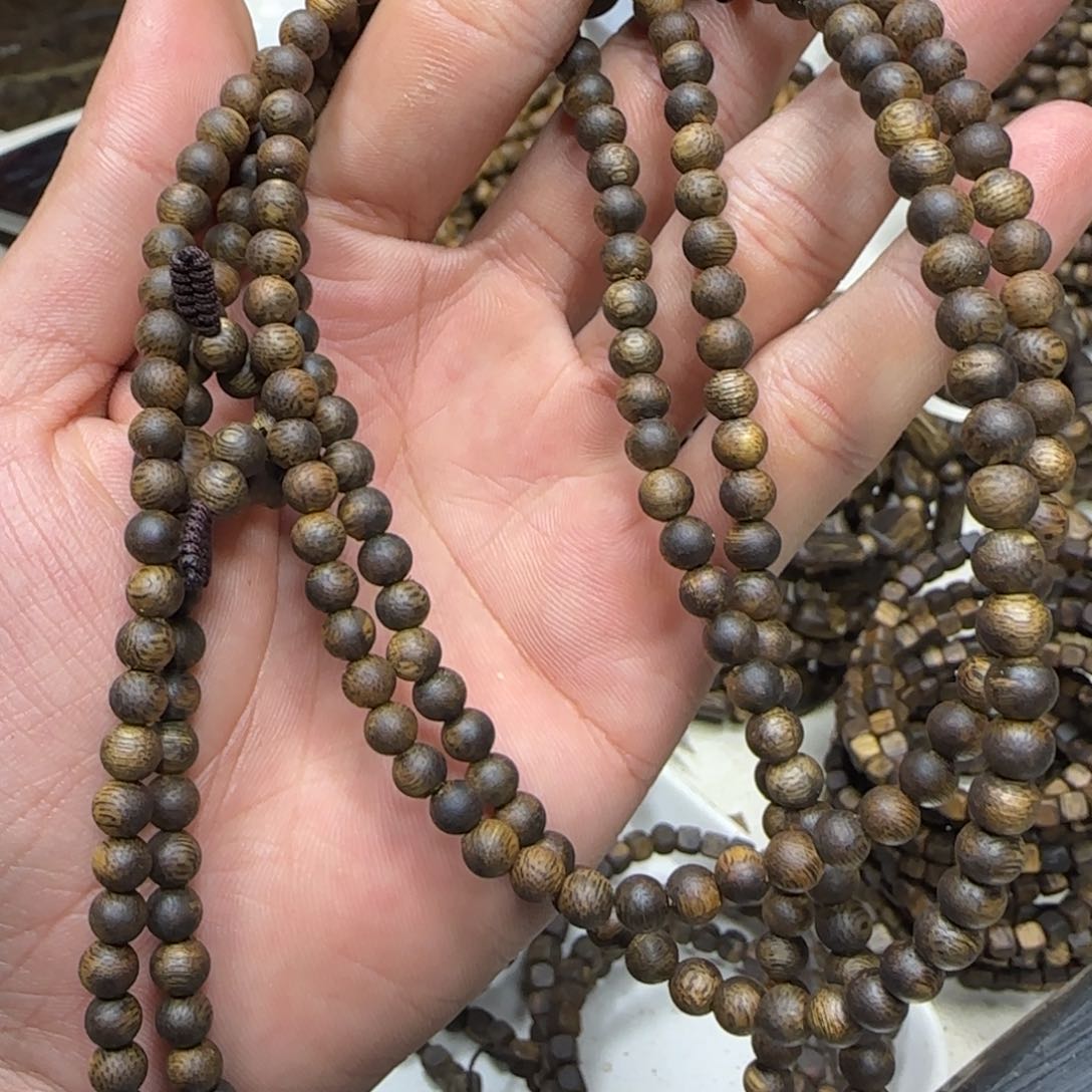 沉香沉香碎屑奇楠沉香圆珠长串0.5-10g多样性发一条