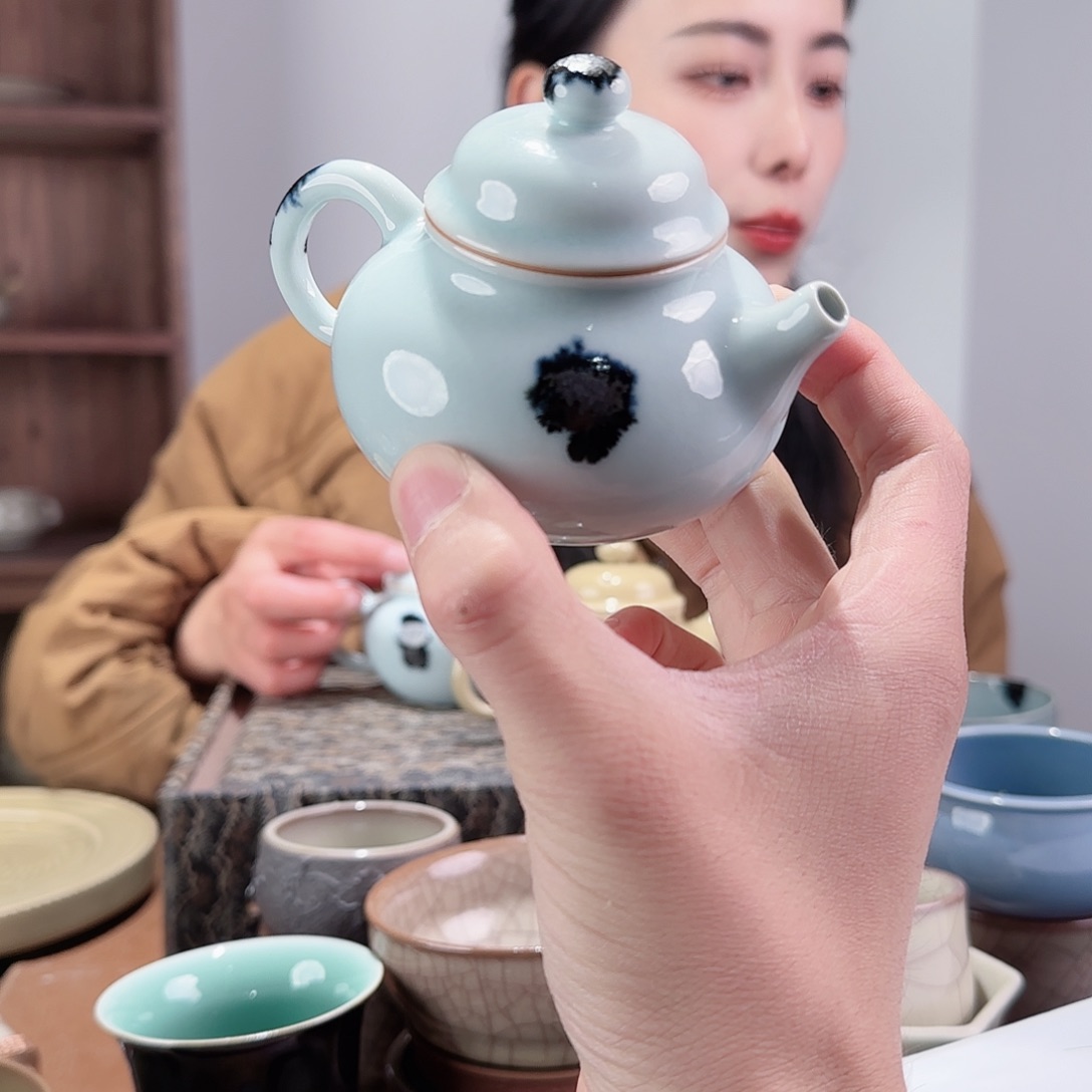 摆件瓷容天壶手工点彩