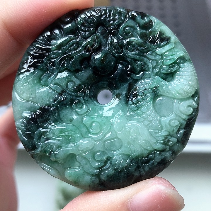 颈饰未镶嵌翡翠缅甸翡翠九龙扣