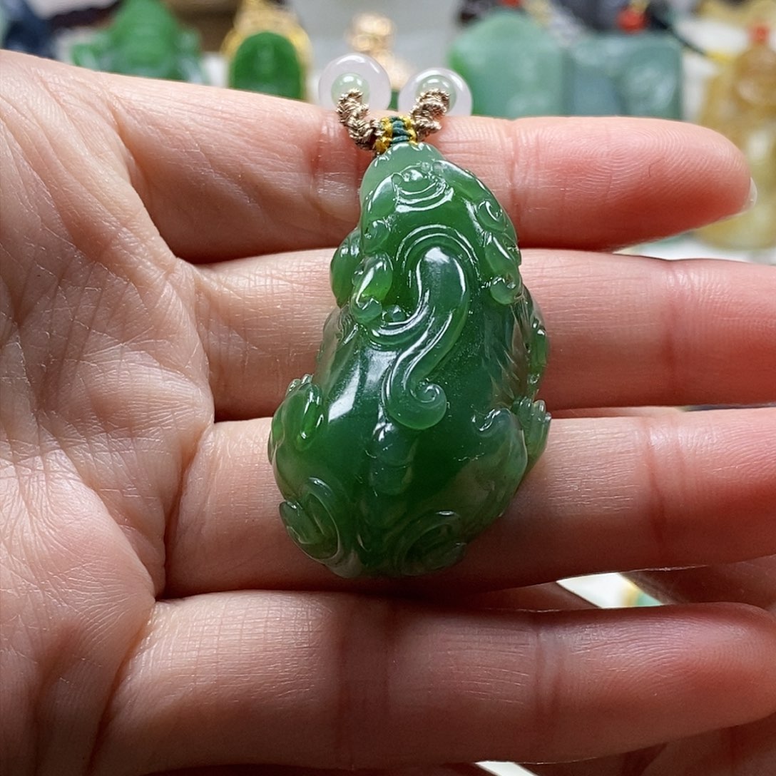 和田玉（碧玉）颈饰未镶嵌