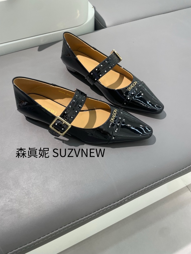 森真妮2025新春夏平底鞋胶粘玛丽珍鞋低跟一字式扣带春季单鞋粗跟