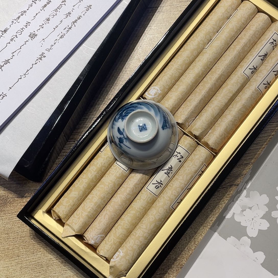 缘****中古物品，谨慎参拍
