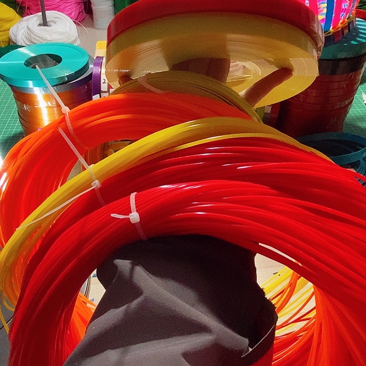 *****藤条红色2芒果1塑钢带红1黄一送填缝条花边条一点