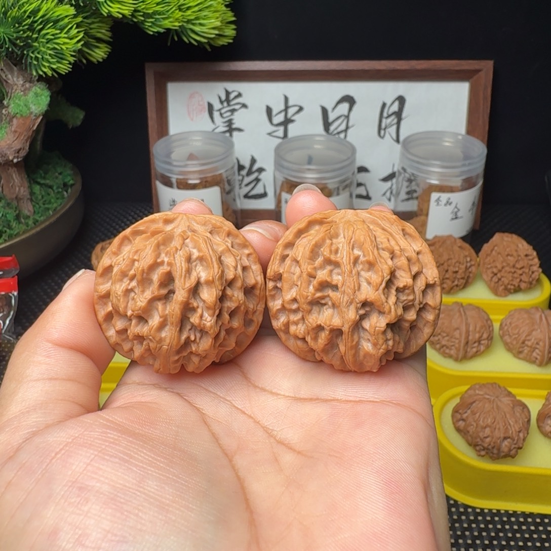 吊坠文玩核桃苹果园42