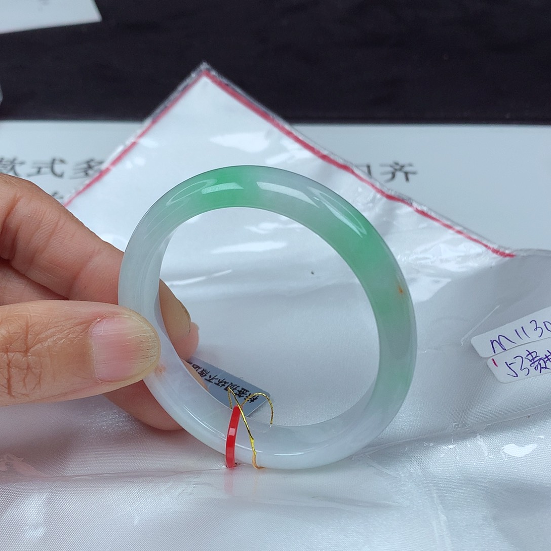 翡翠手镯未镶嵌53贵3003