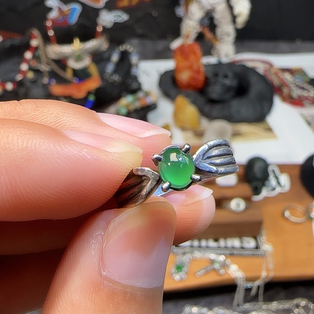 壹***、翡翠银S925镶嵌戒指