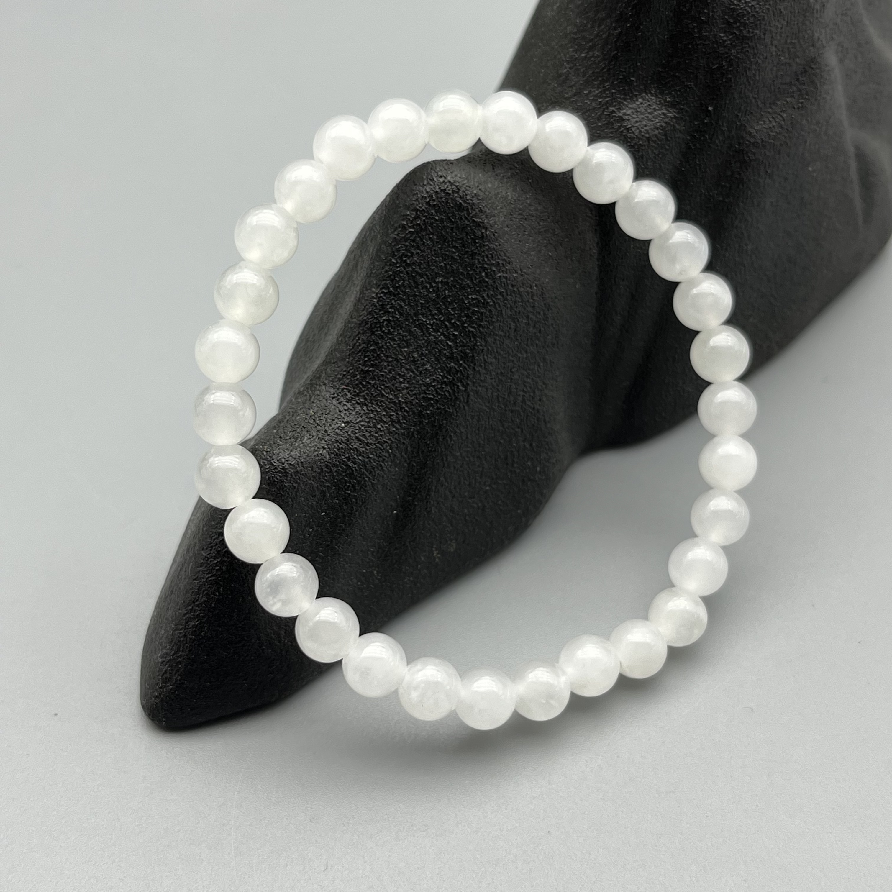 Y080-天然和田玉白玉百搭手链简约妈妈素圈气质时尚单圈玉手串