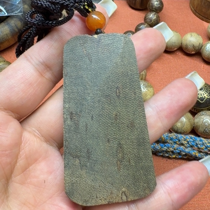 大叶紫檀（黑酸枝木类）