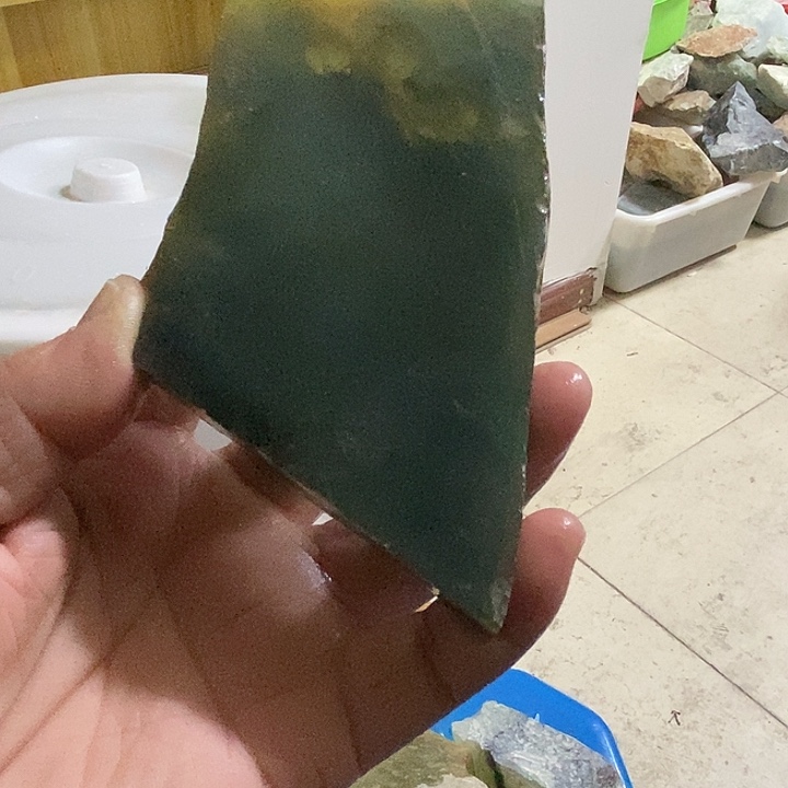 休***息蛇纹石玉未镶嵌手镯心