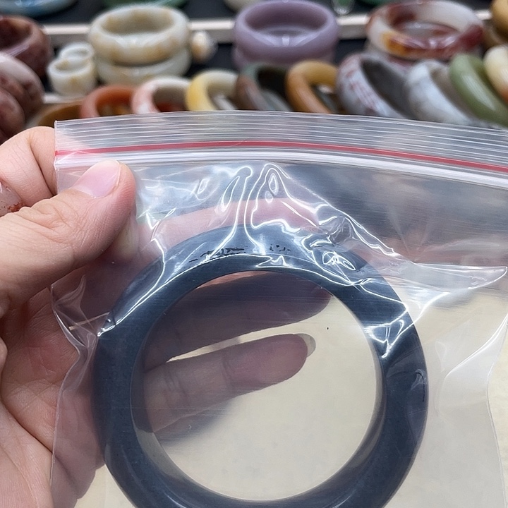 石英质玉圈口56未镶嵌满****好