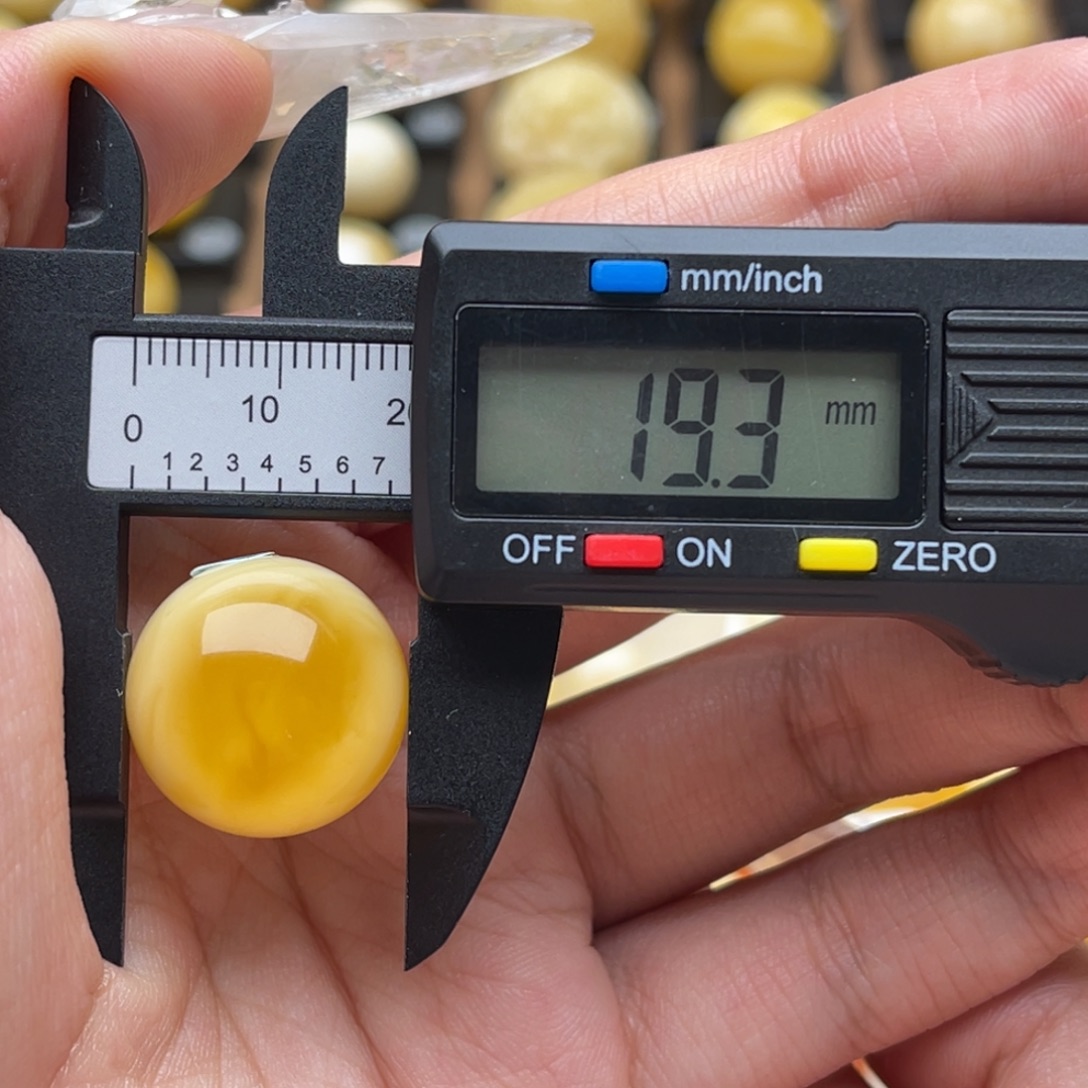 琥珀未镶嵌裸石蜜蜡圆珠