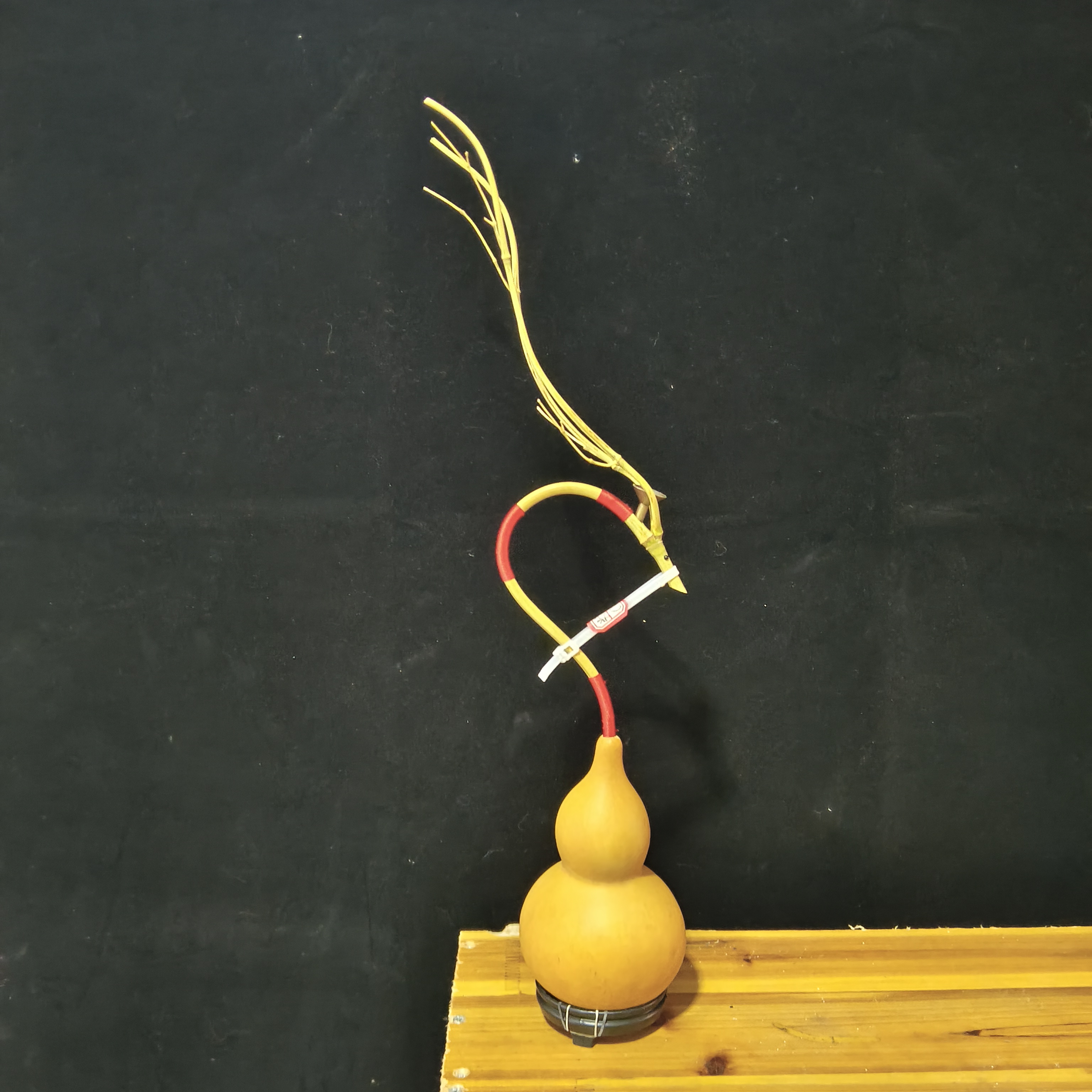 精品葫芦龙挂香架