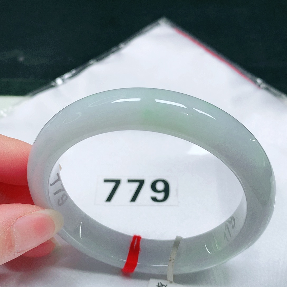 翡翠未镶嵌手镯1 号翡翠手镯