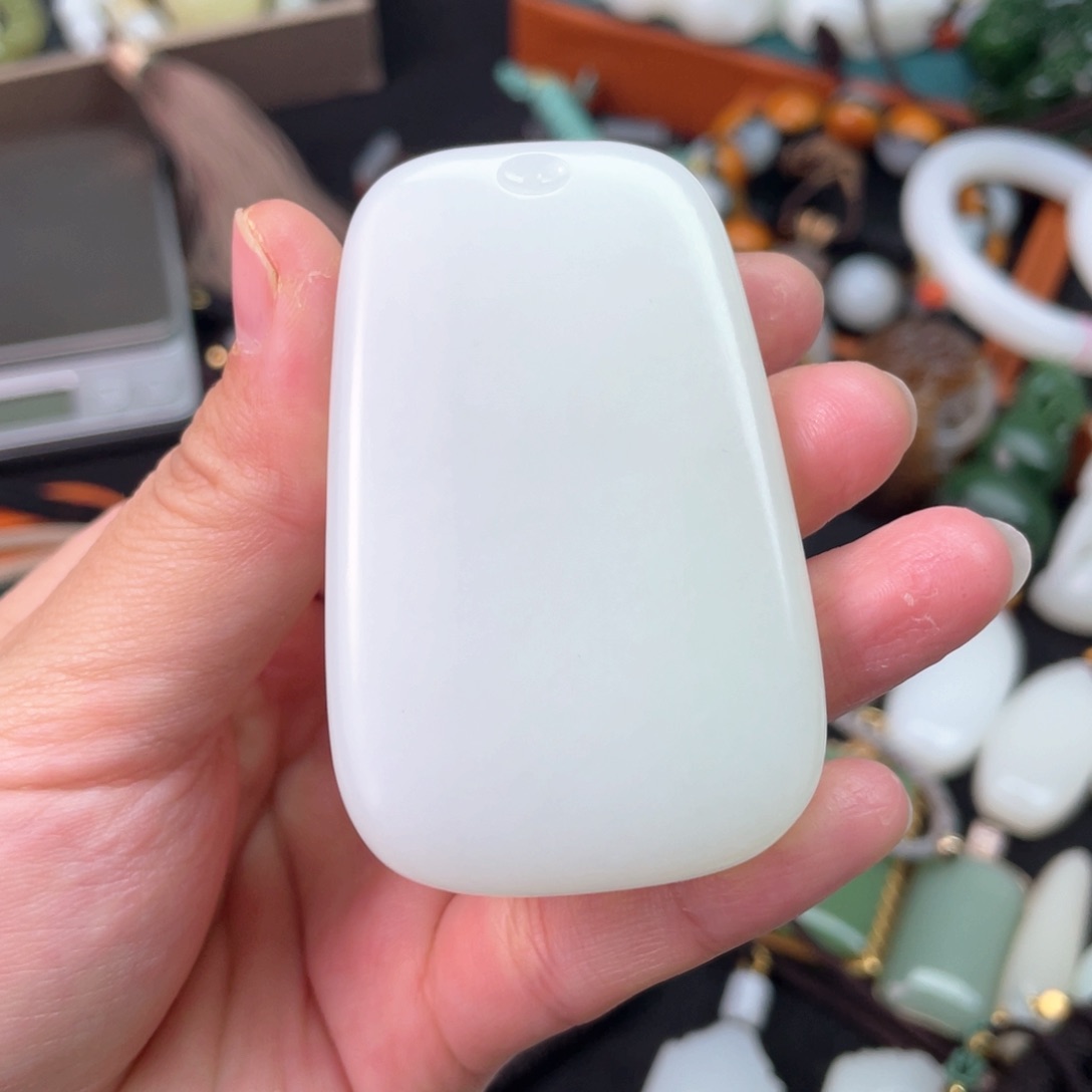 和田玉挂件未镶嵌