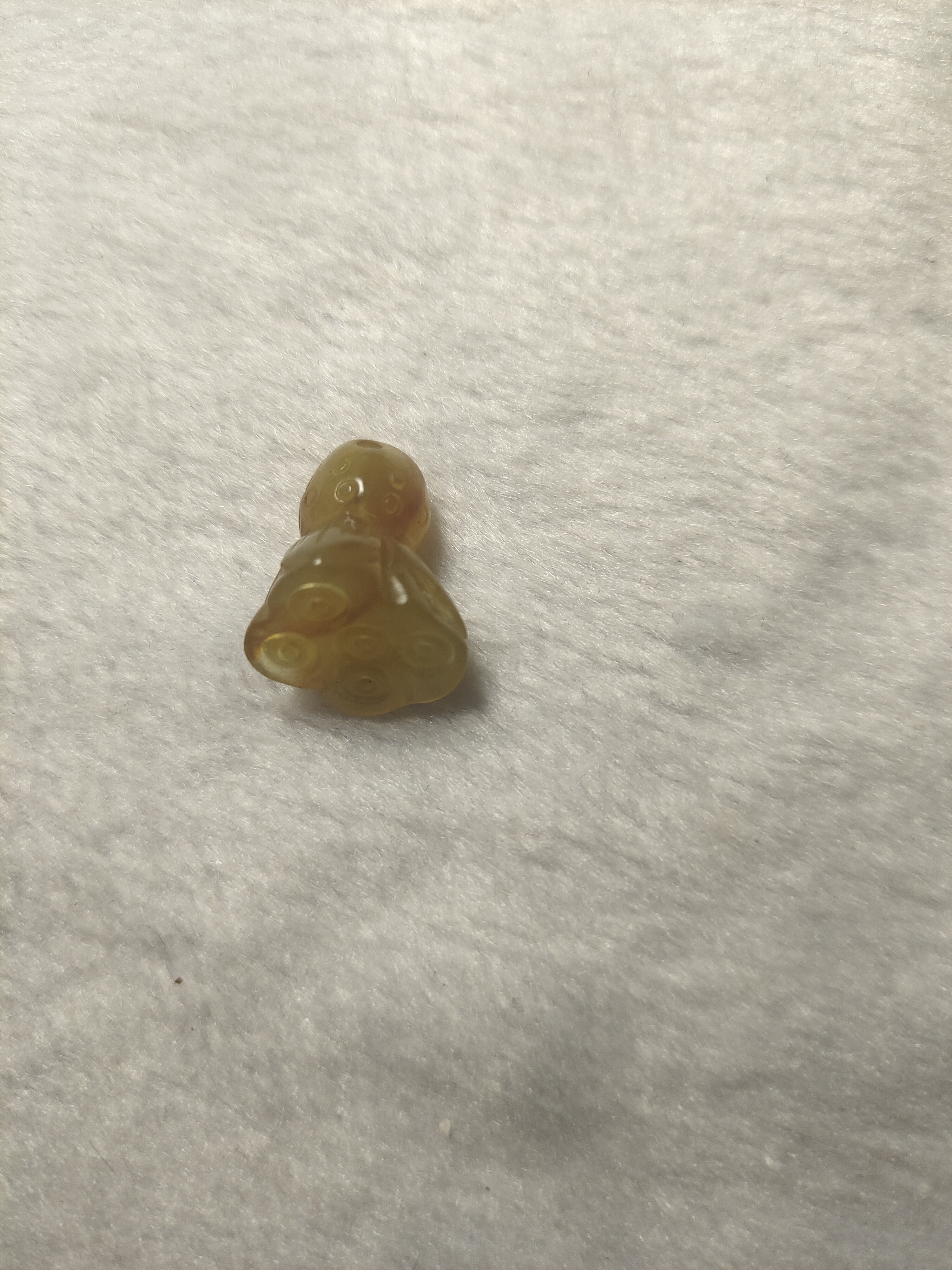 天然花玉  手工雕刻  莲蓬