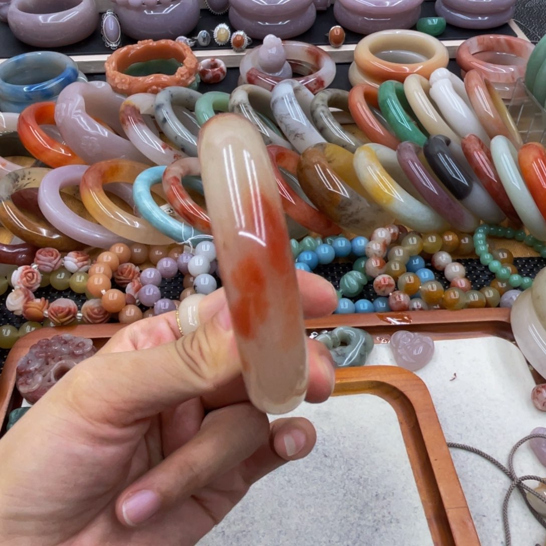 十****石英质玉圈口齐全未镶嵌