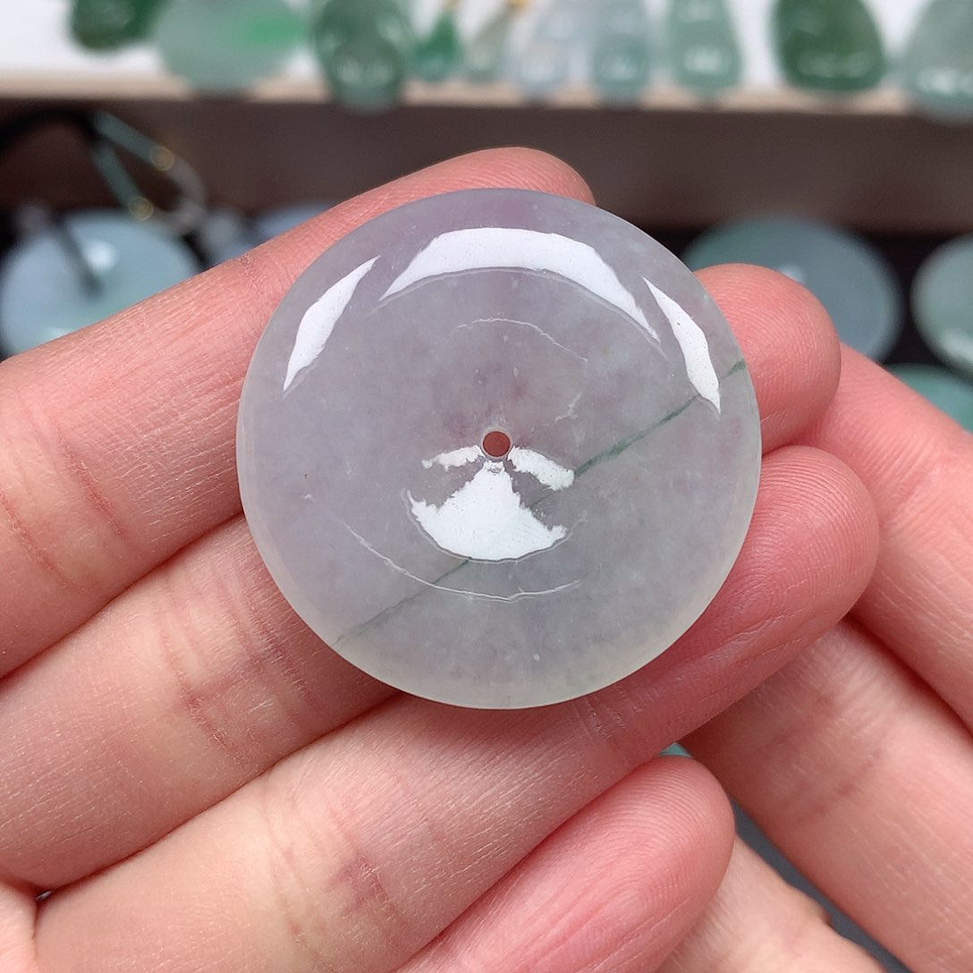 翡翠颈饰未镶嵌平安扣A