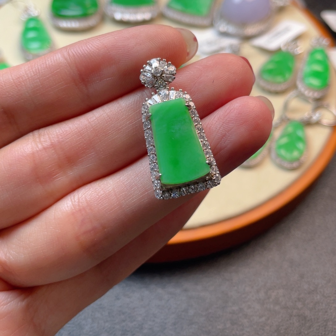 翡翠吊坠(不含链)银S925镶嵌