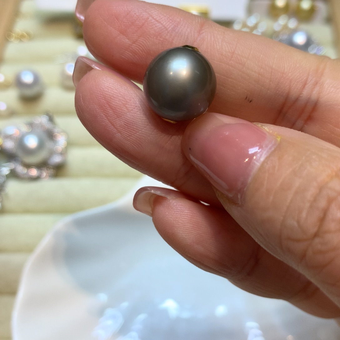 海水珍珠颈饰18K金镶嵌