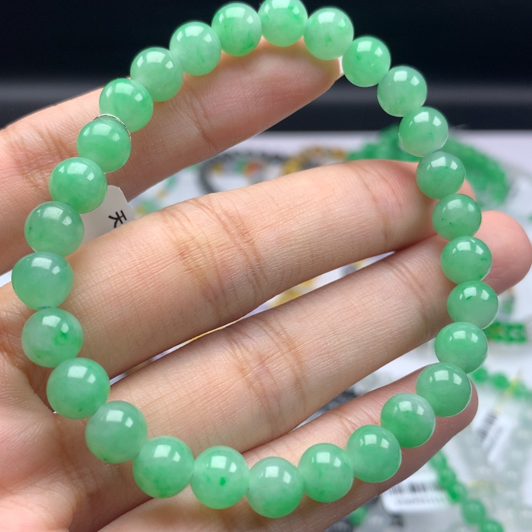 翡翠手链未镶嵌卡