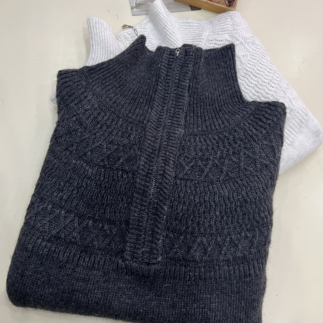 绒品 纯色浮雕费尔岛半开拉链套头针织衫
