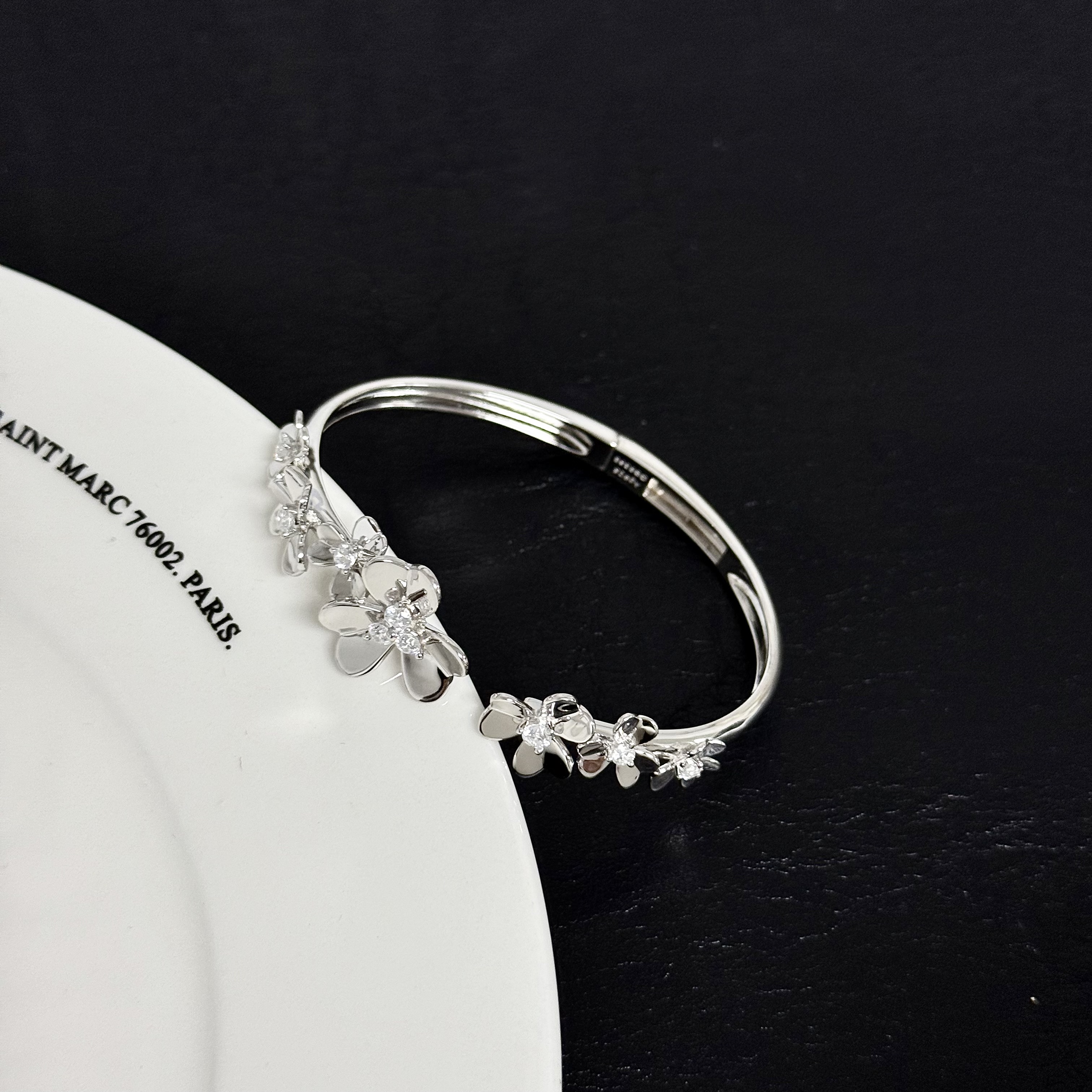 925银手镯 轻奢日韩设计师银色可调节轻奢素款饰品气质手镯2054