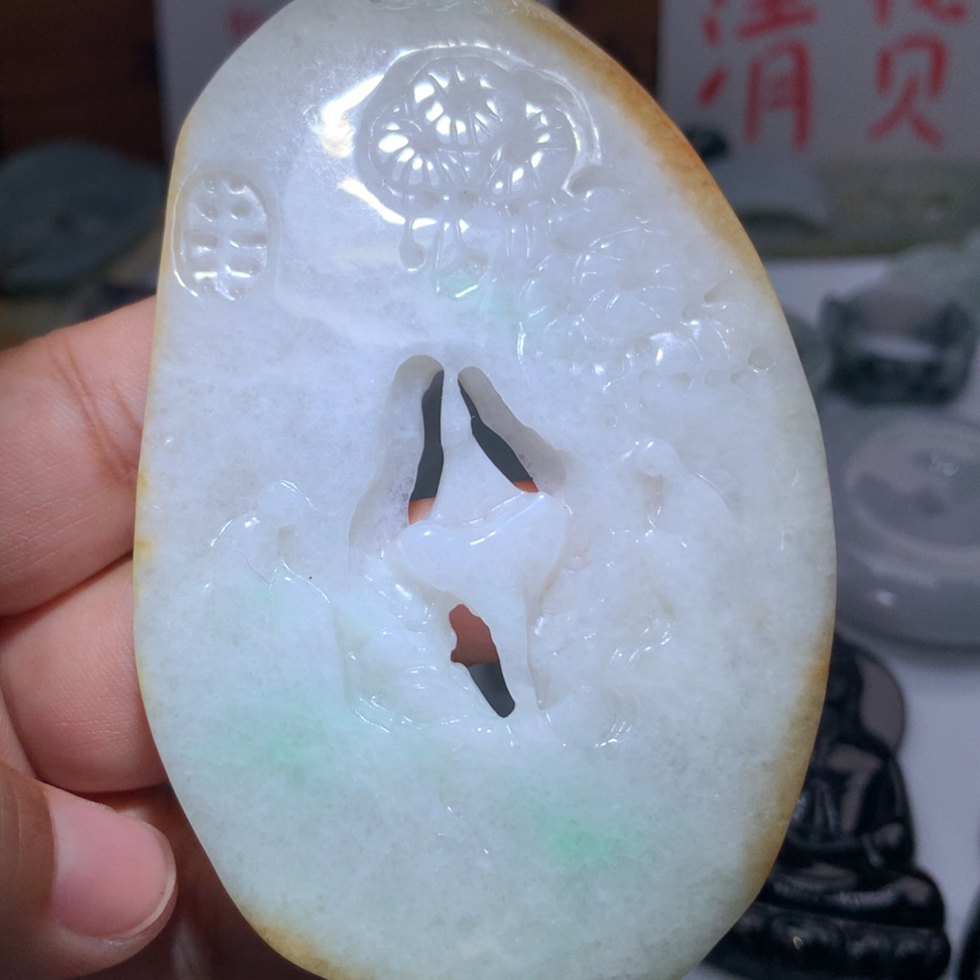 翡翠未镶嵌颈饰保真天然A货翡翠