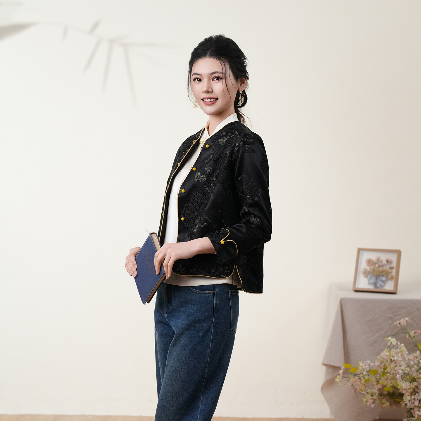 布符新中式「开屏满绣出芽翻袖外套」2026年春季小香风女NCWT41