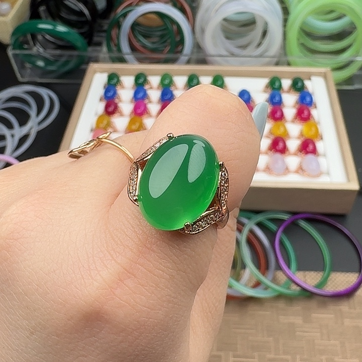 玛瑙/玉髓手镯未镶嵌