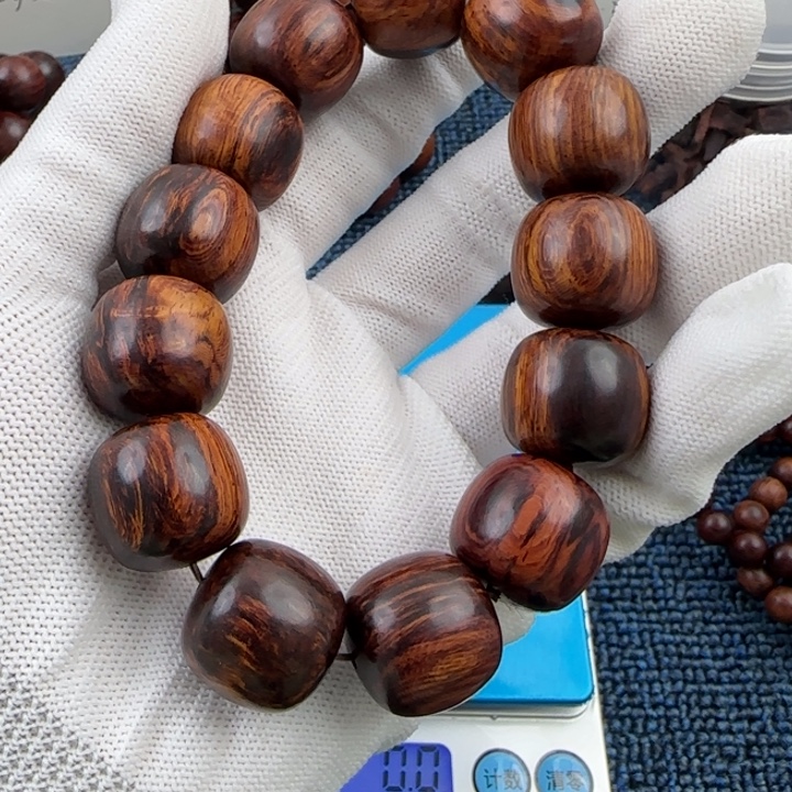 守***候降真香海南红将花梨公17 18老型单圈