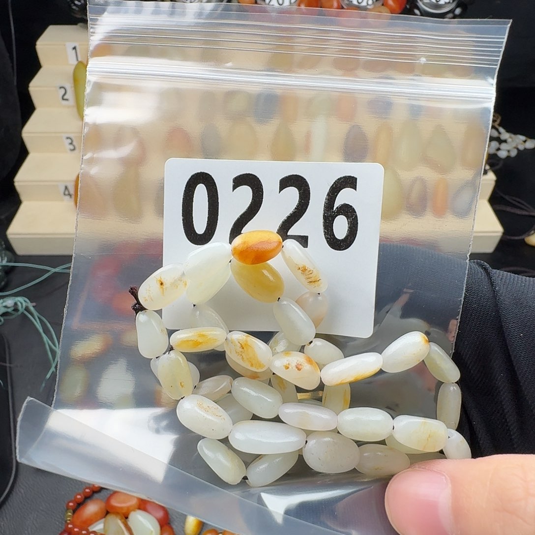 和田玉吊坠(赠链)未镶嵌小*灵