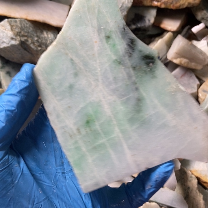 翡翠颈饰未镶嵌天然翡翠