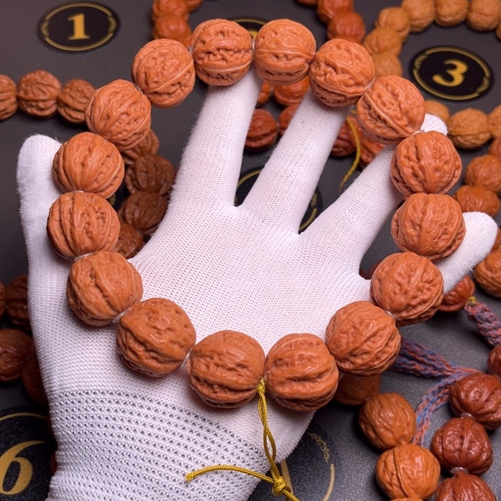 时***c手串文玩核桃京八棱