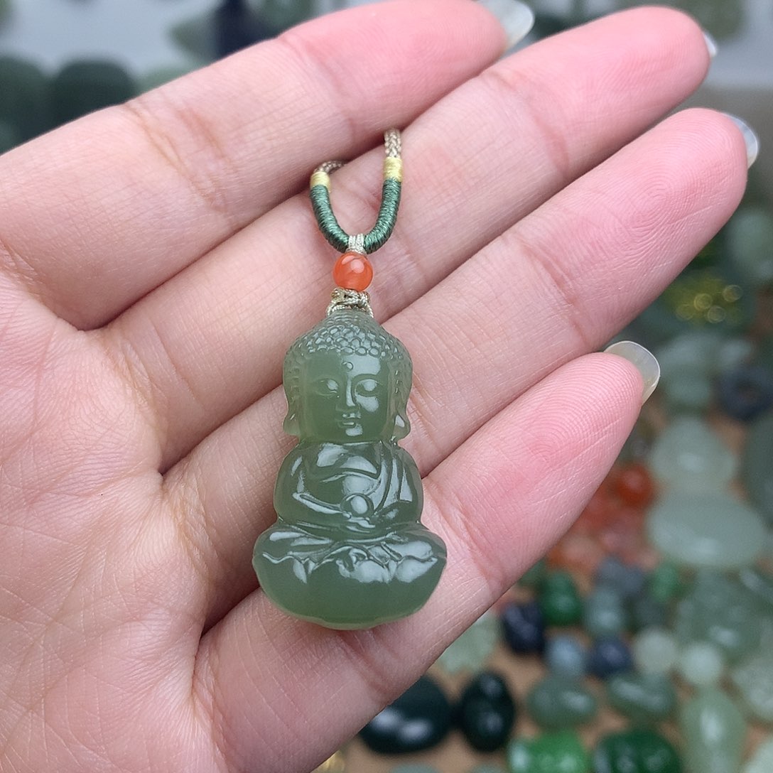 和田玉吊坠未镶嵌