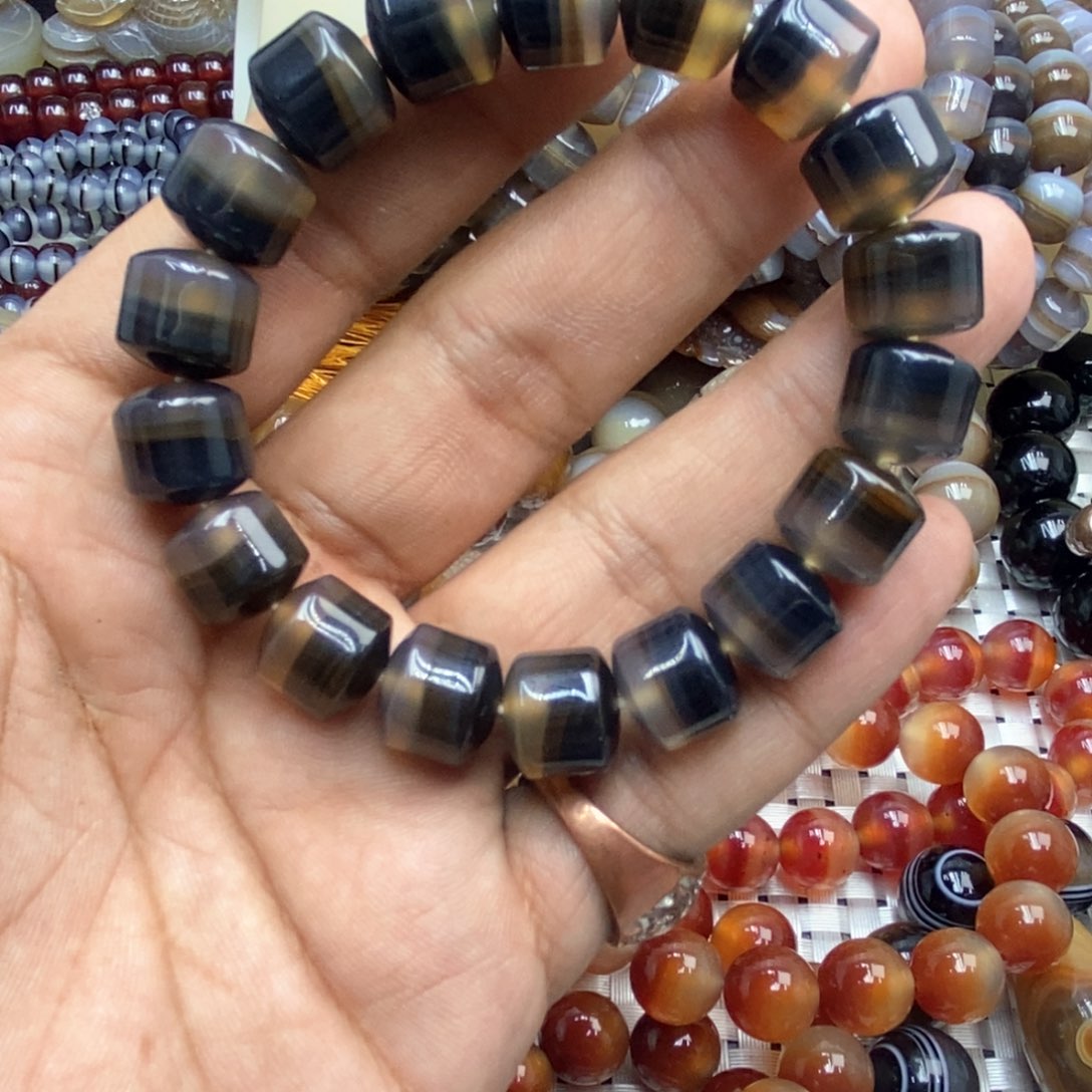 玛瑙/玉髓手串未镶嵌利**丸