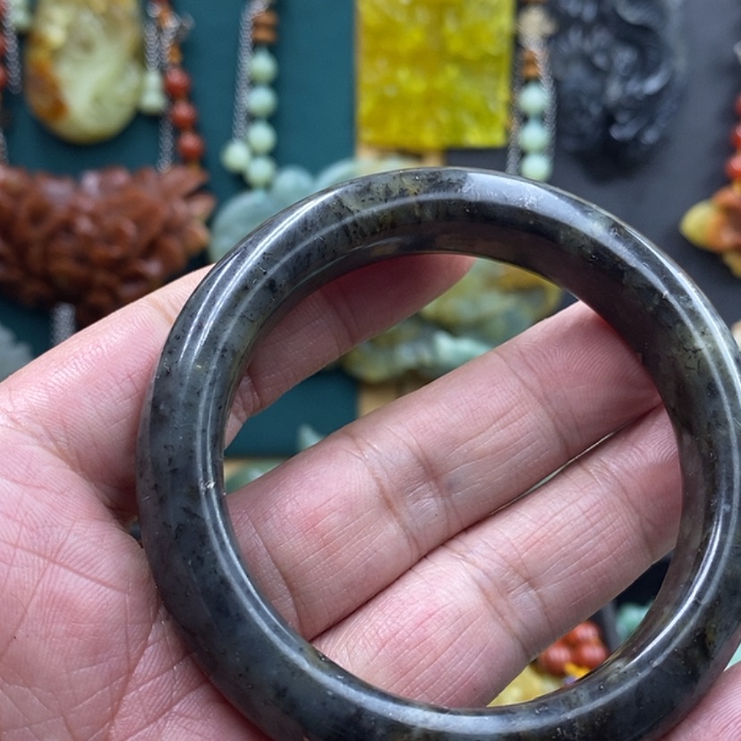 【闪购商品】未镶嵌岫玉手镯58