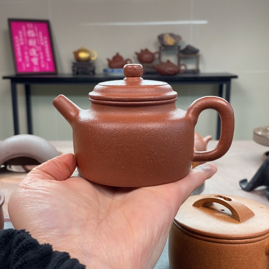 茶壶紫砂精挑红降坡德钟200cc粗砂精工半手