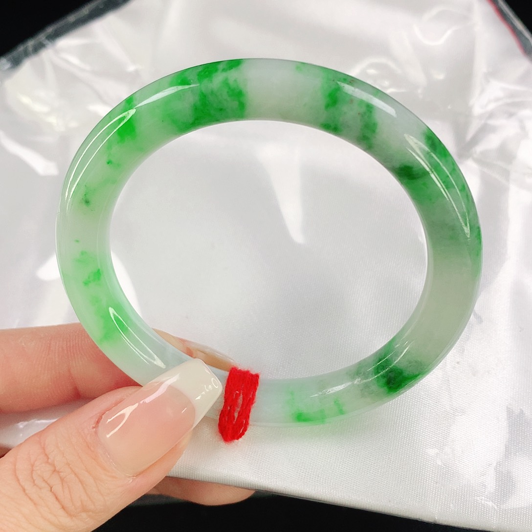 翡翠手镯未镶嵌1114翡翠