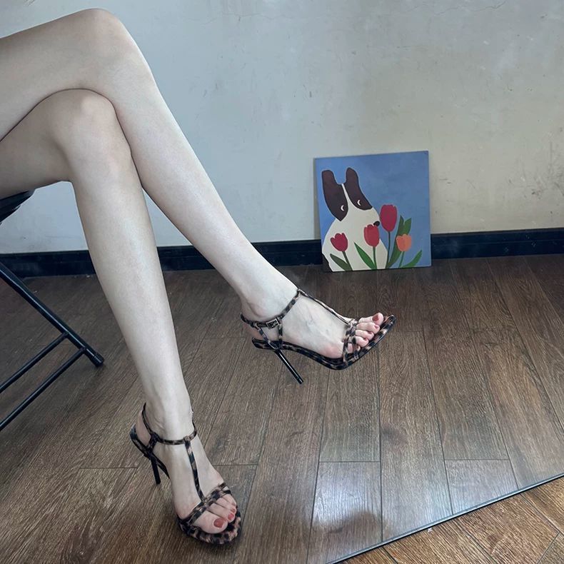 【000】孤品断码女鞋，默认瑕疵，介意勿拍，NO退NO换