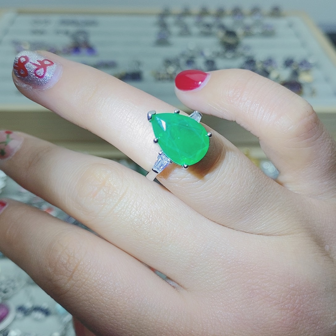 【闪购商品】托帕石耳饰银S925镶嵌