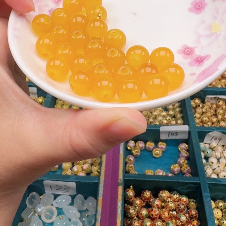 非遗传承手工圆珠扣