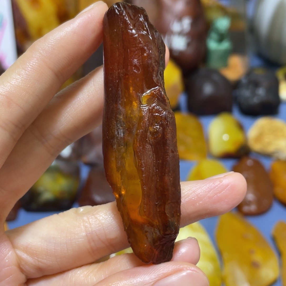 定制琥珀未镶嵌原石