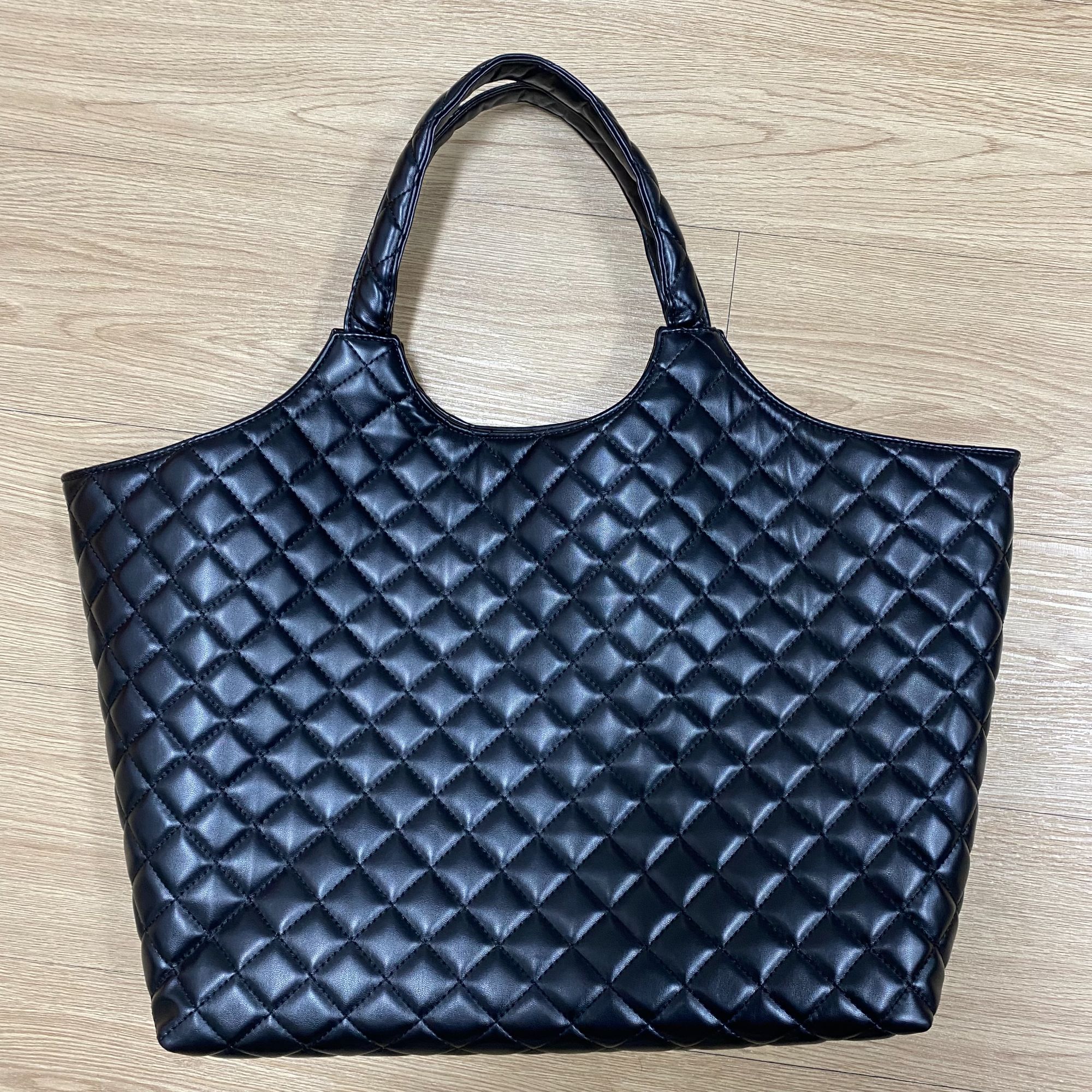 时尚潮流真皮新款女包中号手提包包超大号 0084 黑色